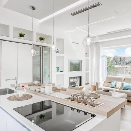 Holiday home In Catenanuova With Swimming Pool