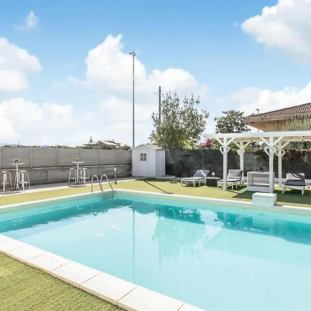 Holiday home In Catenanuova With Swimming Pool *
